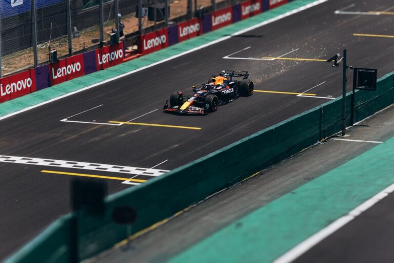 Nelson Valkenburg is een bekend stemgeluid in de autosport